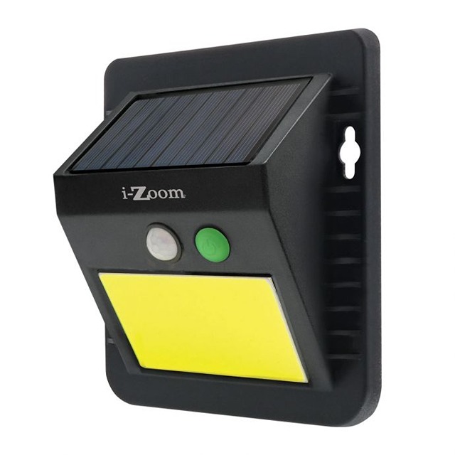 Izoom solar shop powered night beam
